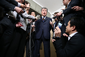 福田財務次官の辞任、閣議で承認　退職金の支払いは留保：朝日新聞デジタル