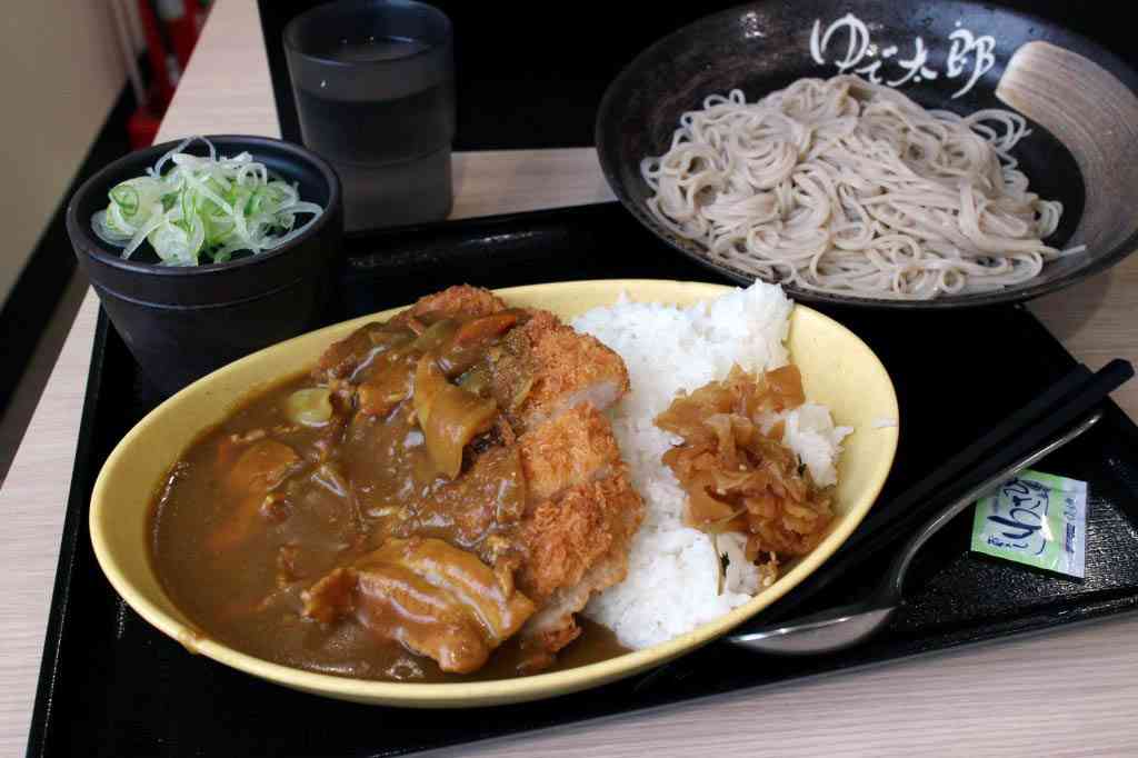 【量重視】麺類＋ご飯もののセット写真