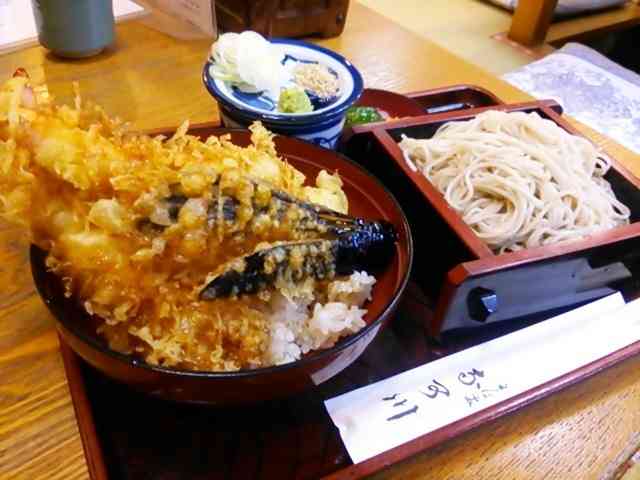 【量重視】麺類＋ご飯もののセット写真