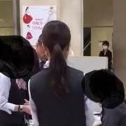 【前代未聞】京都高島屋 転売屋1人が並び屋50人を使い限定100体のSDロリーナを買い占め