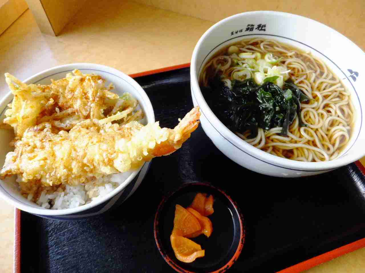 【量重視】麺類＋ご飯もののセット写真