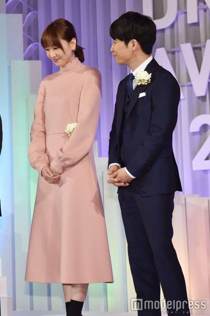 新垣結衣と星野源「ガチ同棲？」同マンション居住の衝撃...「交際確定？」「逃げ恥続編は？」