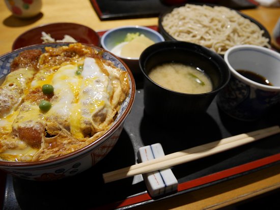 【量重視】麺類＋ご飯もののセット写真