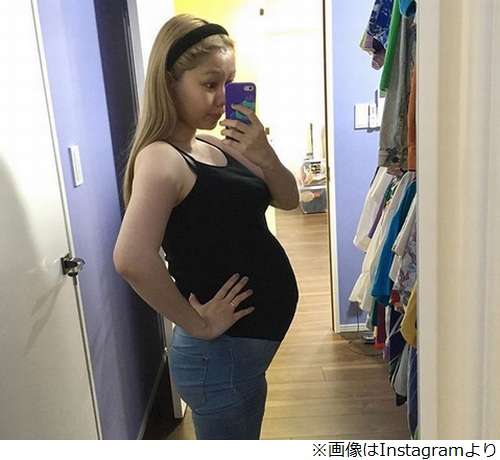  ぺこ「もうぽんぽこりん」妊娠9か月のお腹披露