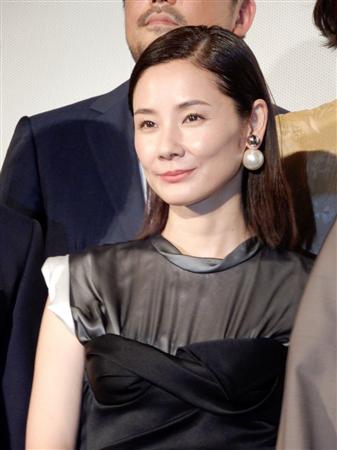 吉田羊が赤面、理想のキスは「引き寄せられてチュ！って」