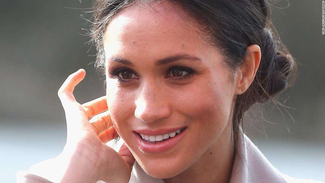 CNN.co.jp : 英王室挙式、「贈り物よりインド女性へ生理ナプキンを」