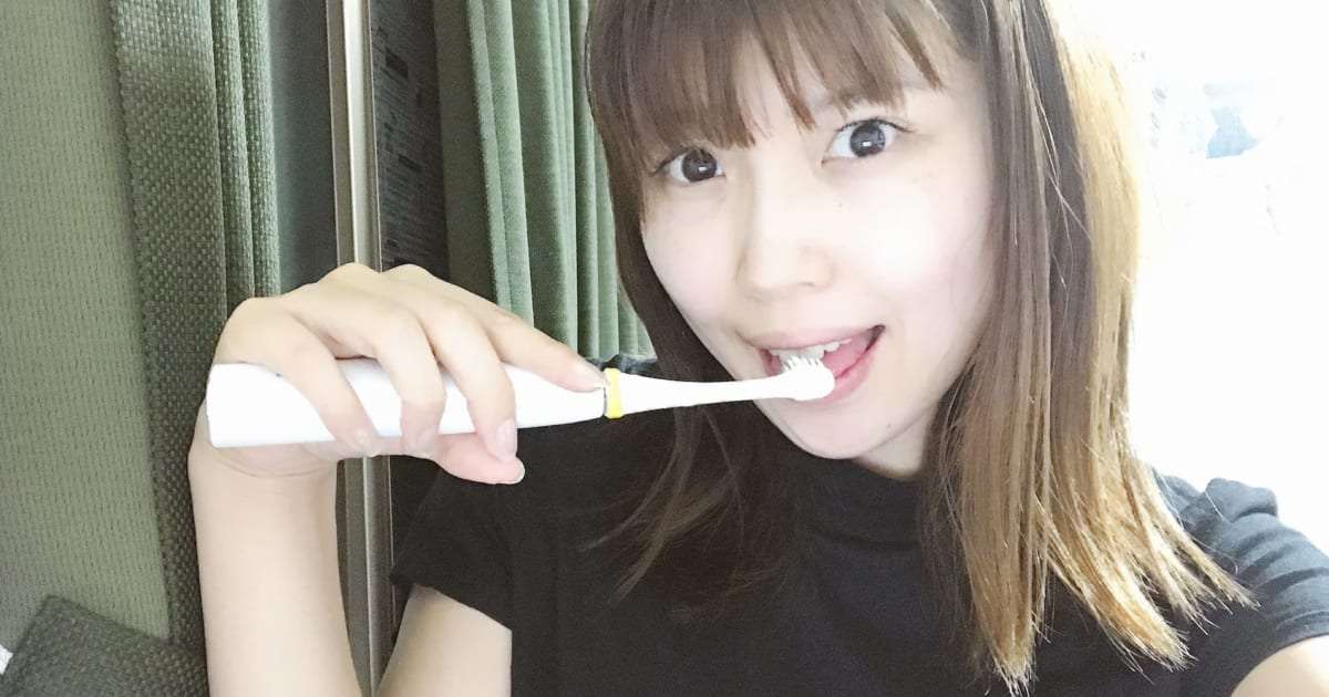 「歯磨きの頻度」調査から判明！　「キスをするタイミング」はコレだ – しらべぇ ｜ 気になるアレを大調査ニュース！