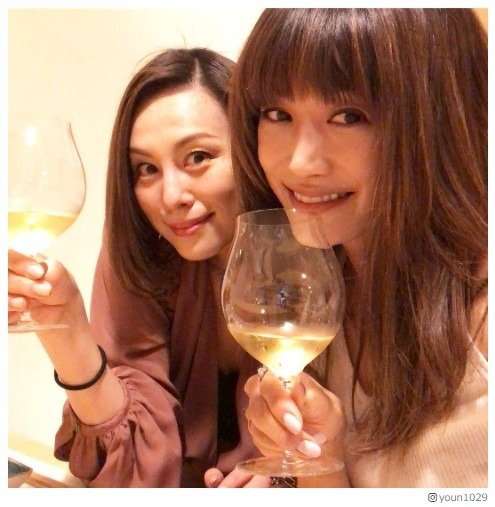 米倉涼子＆ヨンア、美しすぎる夜会2ショットが話題