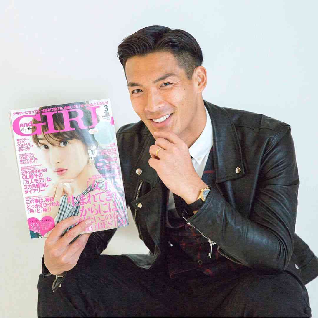 妻・高梨臨と雑誌で共演 浦和レッズ・槙野智章選手がイケメンすぎる