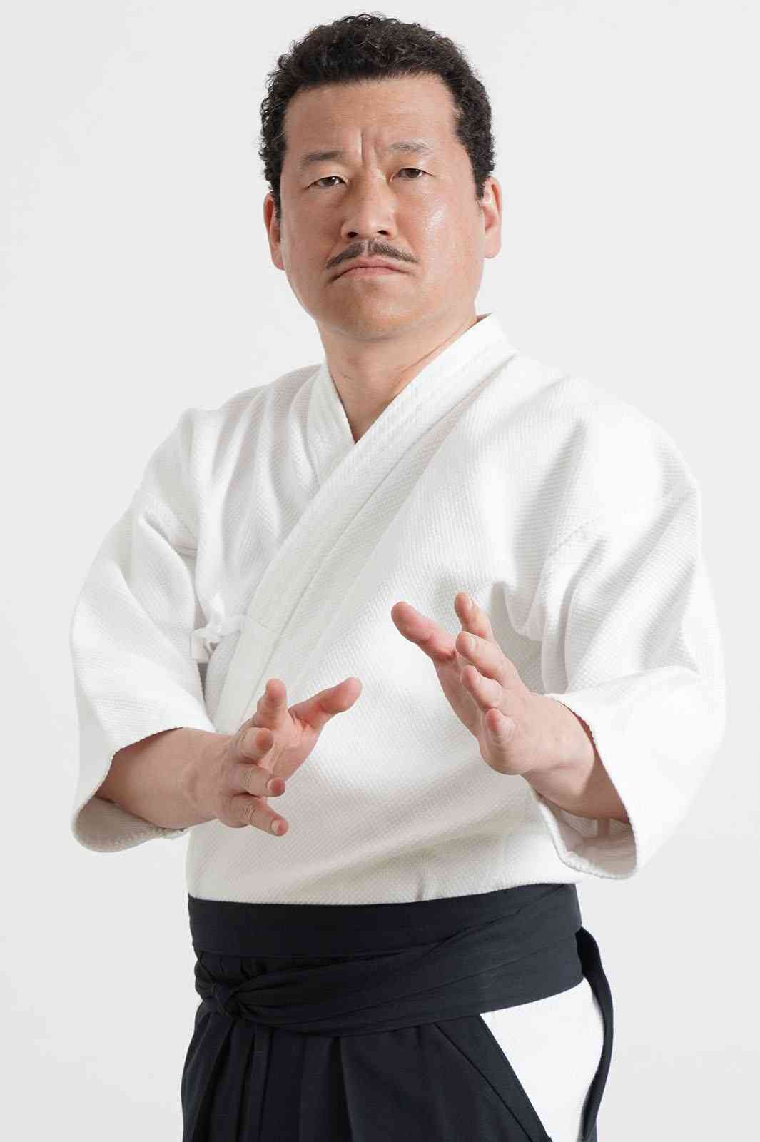 佐藤二朗、自身初のパンチパーマ「息子が口をきいてくれない」＜今日から俺は!!＞