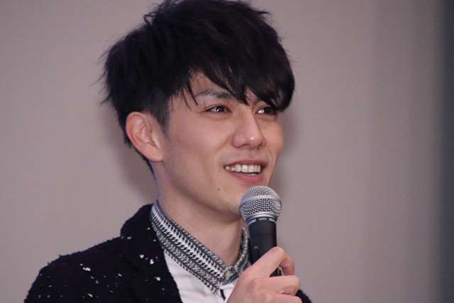 「仮面ライダー鎧武」出演　俳優・青木玄徳容疑者を逮捕　強制わいせつ容疑