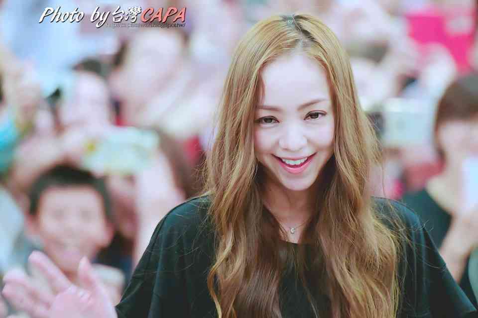 安室奈美恵、台湾到着で空港パニック イモトアヤコの姿も!…現地ファンに交じり