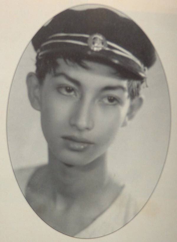 「濃い顔」と「薄い顔」を交互に貼っていくトピ