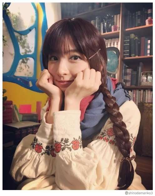 篠田麻里子、メルヘンな三つ編みおさげに「妖精みたい」「可愛すぎる」とファン悶絶 - モデルプレス
