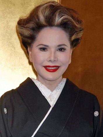 「濃い顔」と「薄い顔」を交互に貼っていくトピ