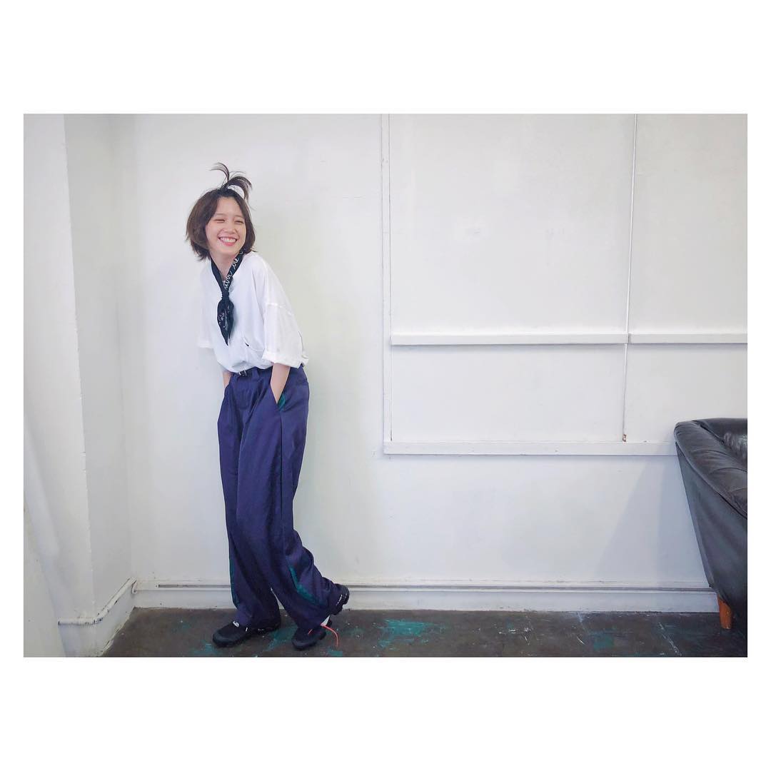 本田翼、ちょんまげとクシャっと笑顔がかわいすぎる　「もう無理」とファン悶絶
