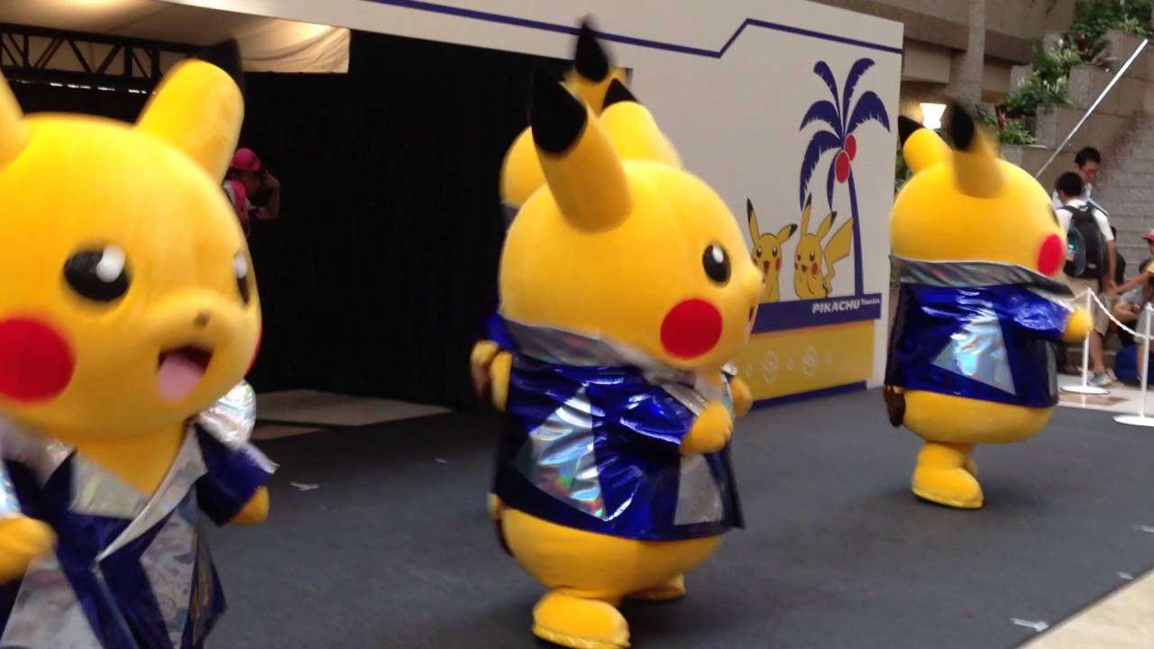 ピカチュウのダンスがキレキレすぎてヤバイ！ Pikachu busts a move in Japan! - YouTube