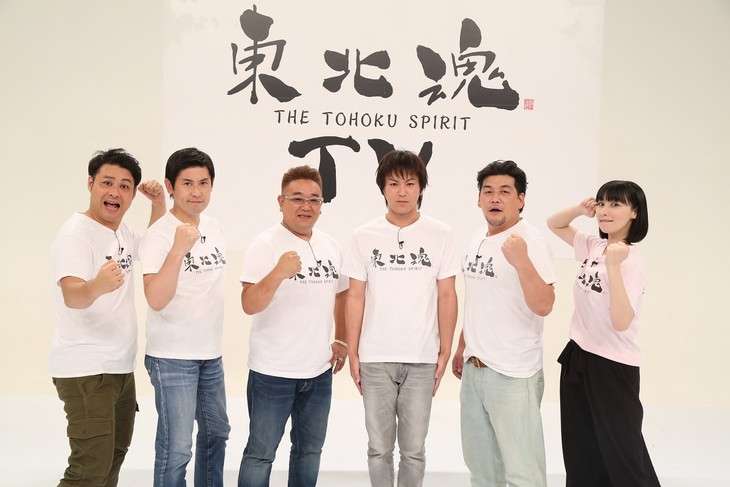 狩野英孝&サンドウィッチマン伊達みきお“セーラー服”姿が大好評