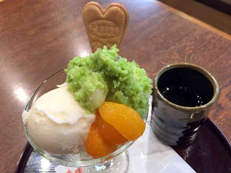 炭酸に ずんだ ですと！？ずんだ風味のやさしい甘さ「がぶ飲み ずんだクリームソーダ」登場
