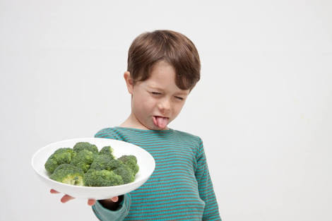 野菜嫌いの子供