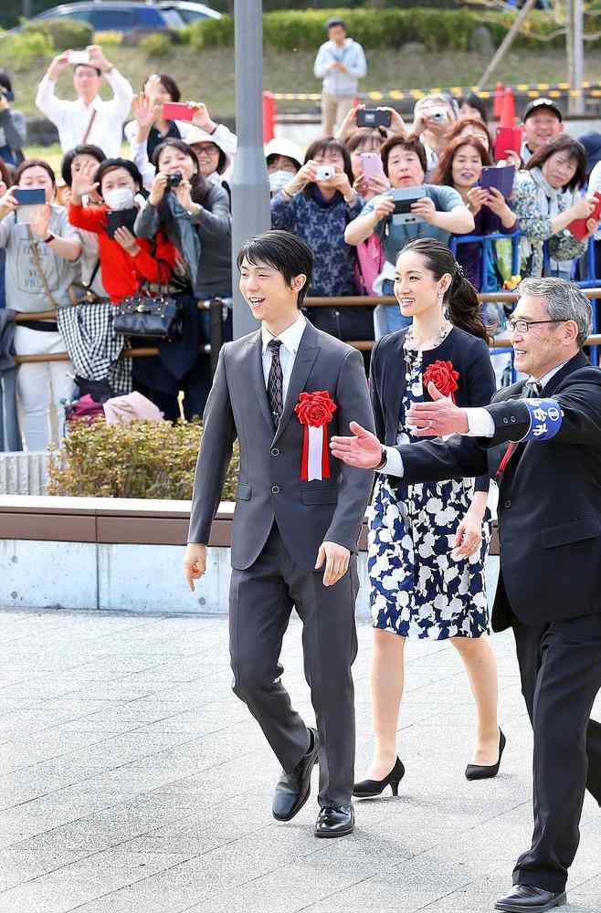 羽生結弦選手に国民栄誉賞授与　政府が決定