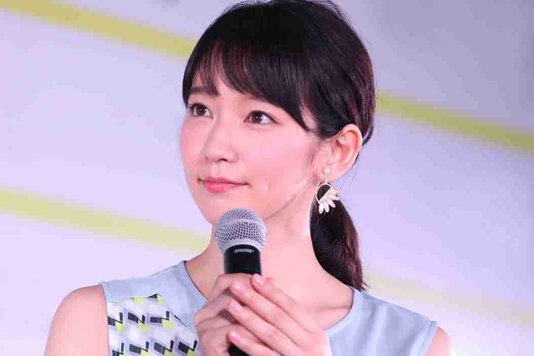 吉岡里帆、潤んだ瞳の横顔ショットにファン釘付け「吸い込まれそうな瞳」「ドキッとした」 | AbemaTIMES