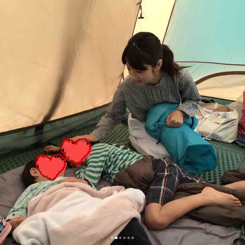 小倉優子 息子2人とキャンプデビュー ほんとにいいお母さん と労いも ガールズちゃんねる Girls Channel