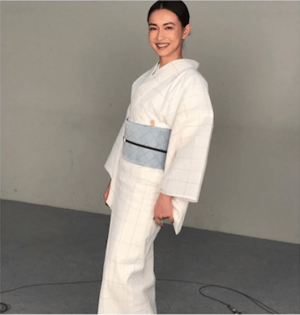 長谷川京子、「きれいすぎる！」凛とした着物姿に称賛の声が相次ぐ(1ページ目) - デイリーニュースオンライン