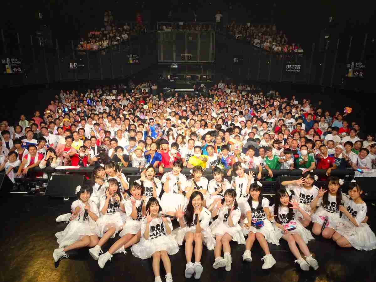 板野友美、すっぴん＆胸元あらわなナチュラルショットに反響