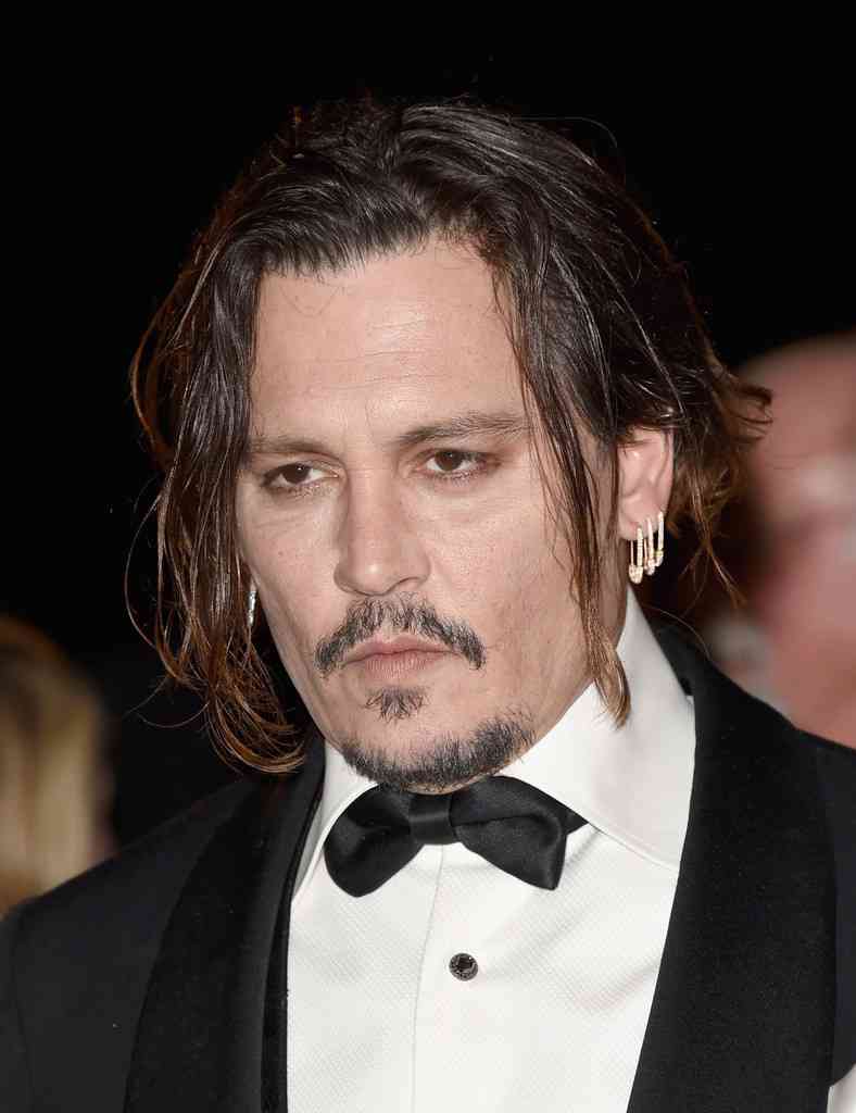 ジョニー・デップ金銭危機でゲッソリ？激ヤセ写真撮られる