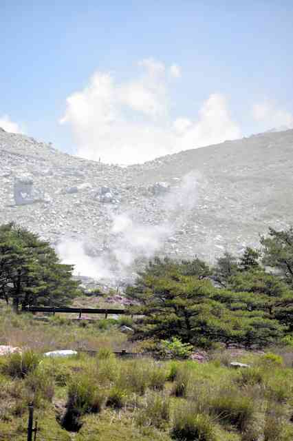 霧島連山の地下に巨大なマグマだまり　気象庁など調査（朝日新聞デジタル） - Yahoo!ニュース
