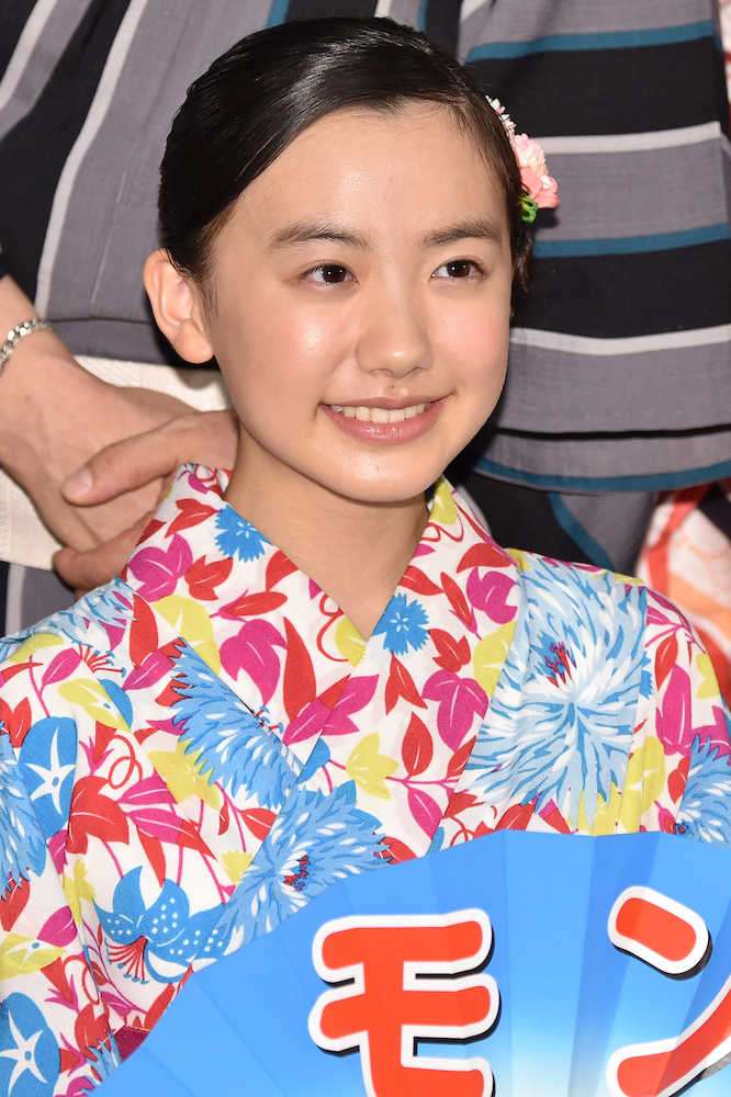芦田愛菜 友人からのサプライズに笑顔「いま“ザ・青春”してる!」