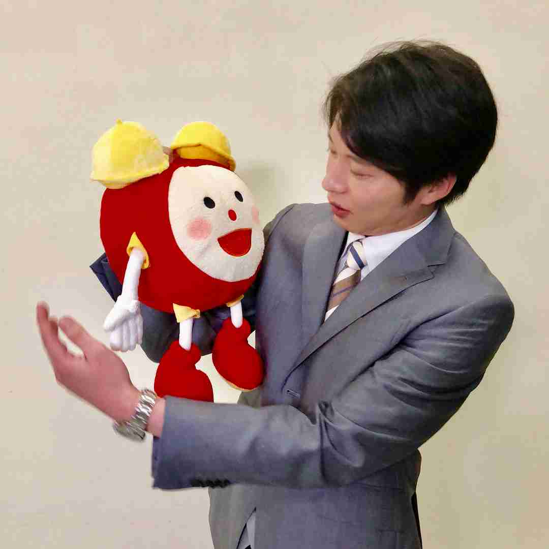 田中圭「割と濃厚」な“ガチキス”を披露しファン大興奮