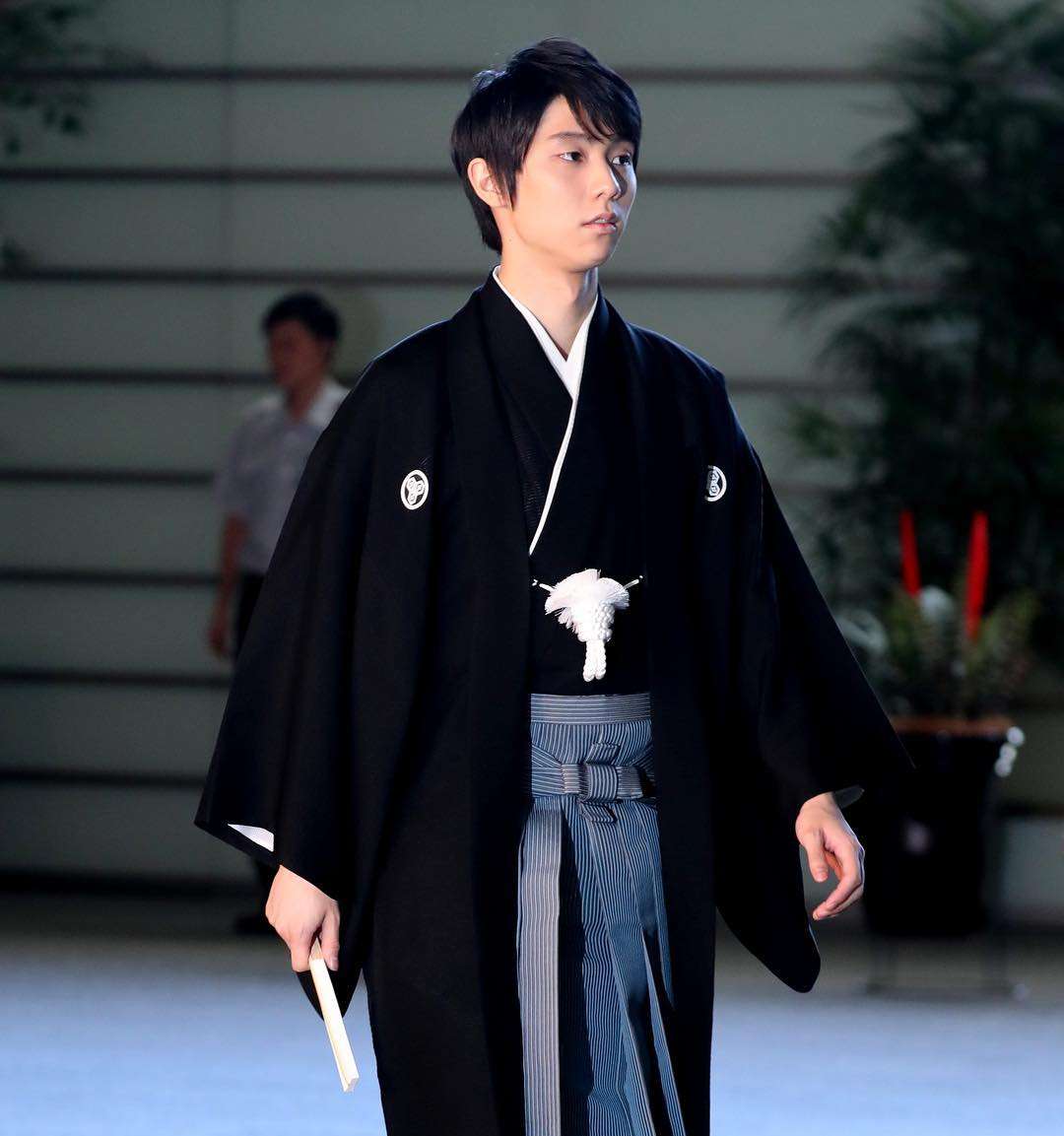 羽生結弦、サーシャ君との“天使すぎる1枚”が2万超反響　「破壊的可愛さ」の声も