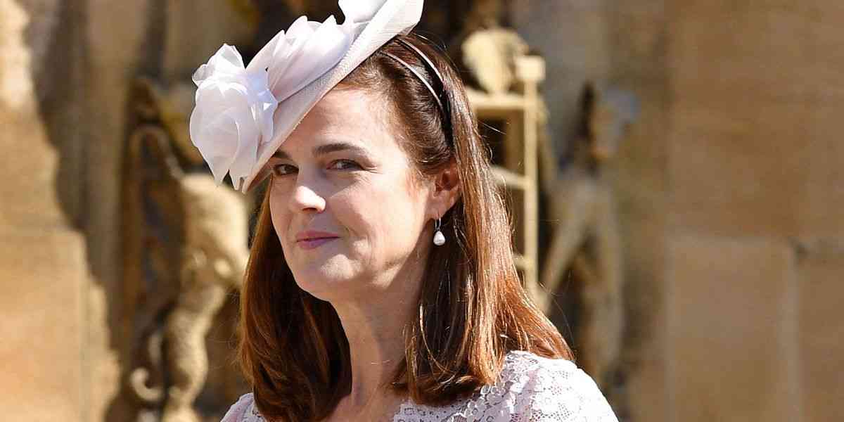 メーガン妃、エリザベス女王の元側近からマナーを学ぶ