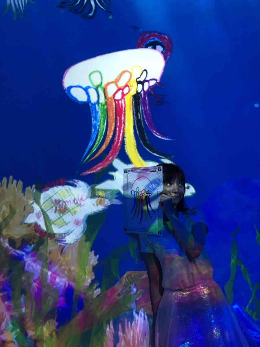 島崎遥香、関ジャニ∞ファンに向けたメッセージが話題「7色で描いてくれてありがとう」