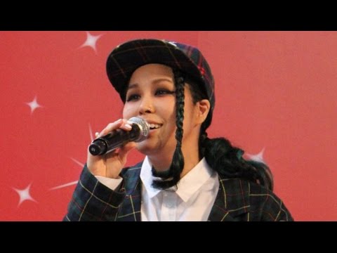 AI、「Story」特別バージョンを熱唱！ 映画「ベイマックス」スペシャルライブイベント1　#Big Hero 6　#movie - YouTube