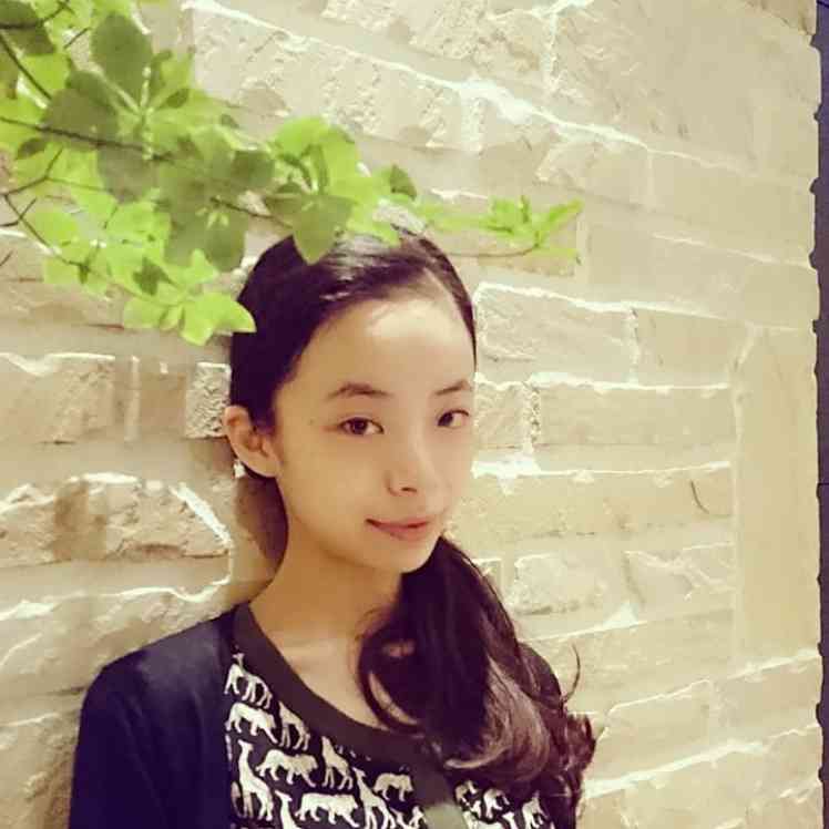 伊藤蘭、インスタで娘・趣里の舞台をPR　水谷豊と「親子3人で共演」望む声も