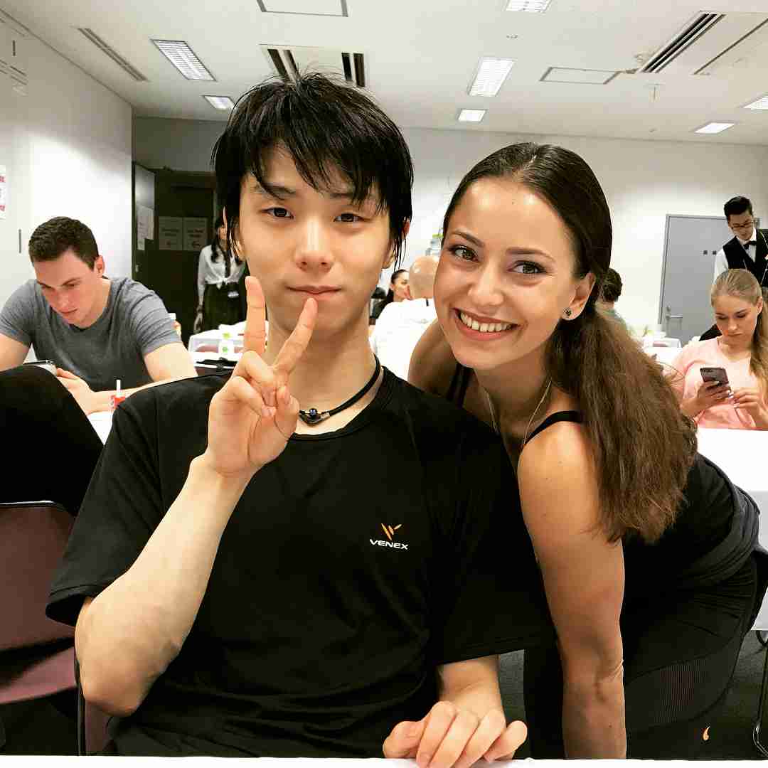 羽生結弦、サーシャ君との“天使すぎる1枚”が2万超反響　「破壊的可愛さ」の声も