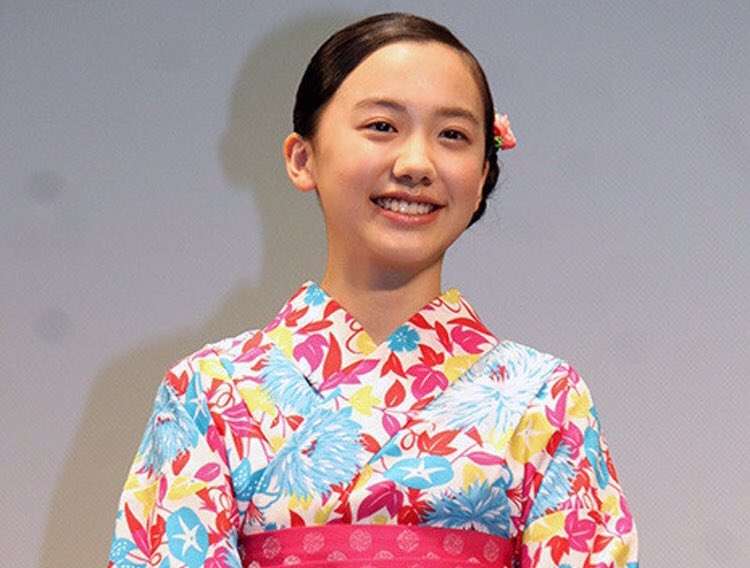 芦田愛菜 友人からのサプライズに笑顔「いま“ザ・青春”してる!」