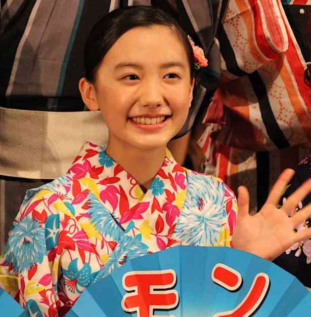 芦田愛菜 友人からのサプライズに笑顔「いま“ザ・青春”してる!」