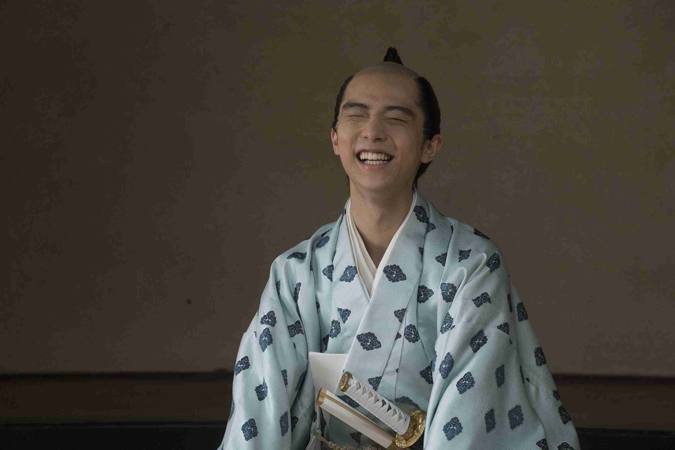 羽生結弦、サーシャ君との“天使すぎる1枚”が2万超反響　「破壊的可愛さ」の声も