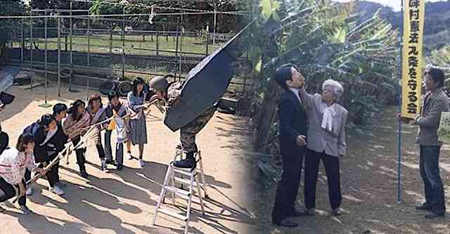 沖縄の保育園で撮影された「竹箒で米兵に立ち向かう」写真は、写真家の石川真生氏の作品だった → 園長「『教育』として行っているわけではない」