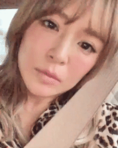 浜崎あゆみ、生歌を披露！29日に「LINE LIVE」と「インスタライブ」で