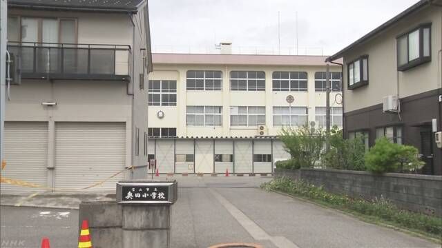 富山交番襲撃 「学校襲う」と書き込みで授業再開延期 | NHKニュース