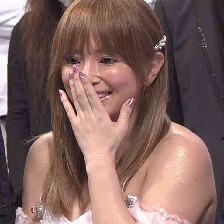 浜崎あゆみ、生歌を披露！29日に「LINE LIVE」と「インスタライブ」で