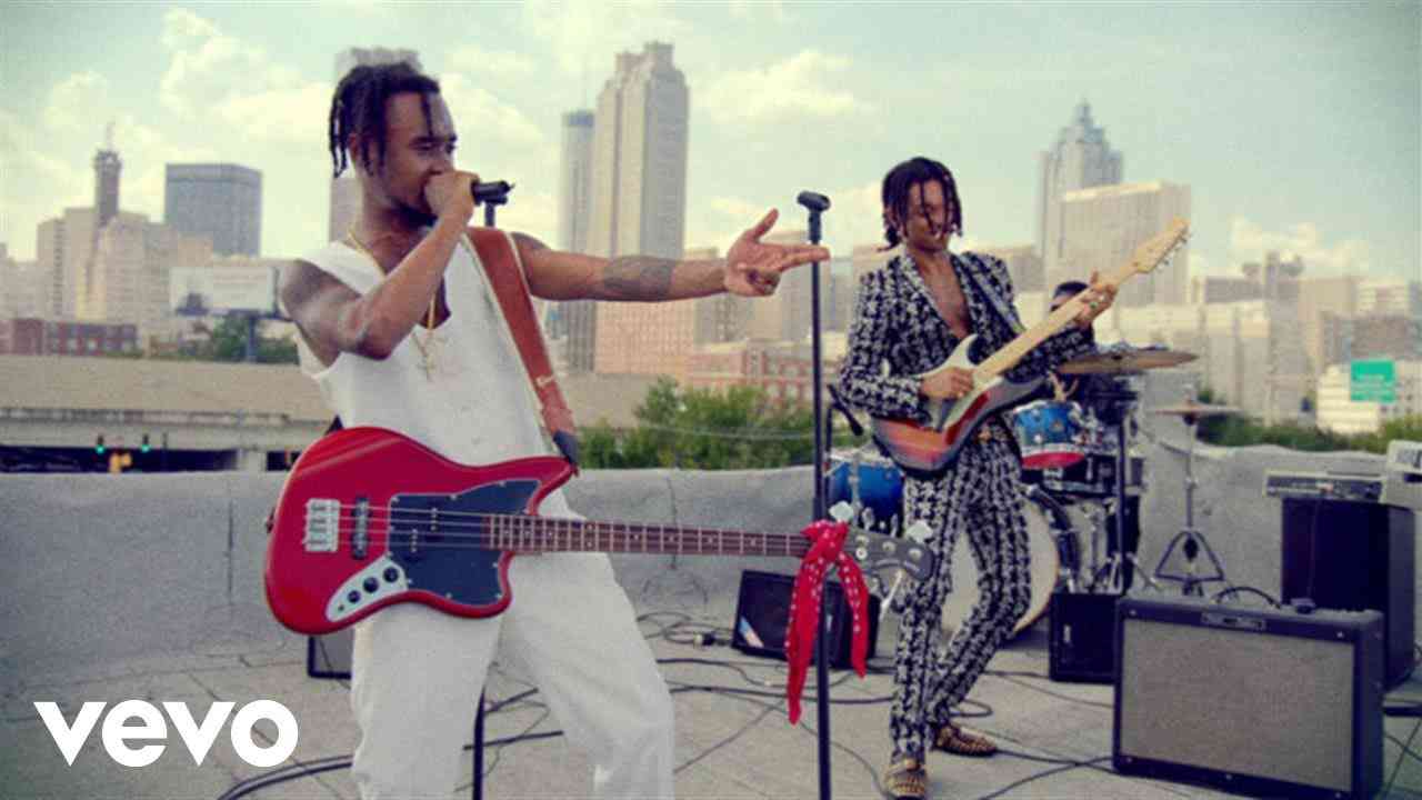 Rae Sremmurd - Black Beatles ft. Gucci Mane - YouTube