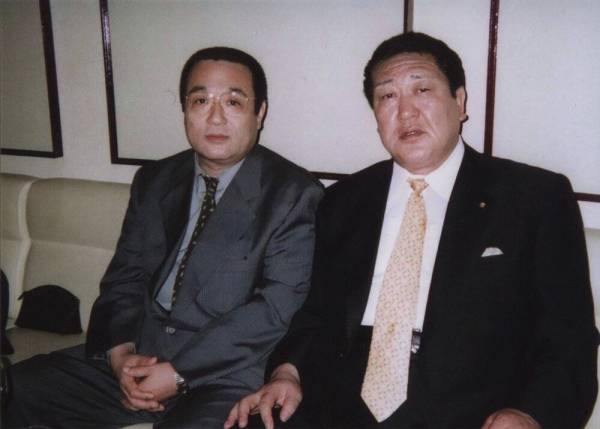 坂上忍が年収7億円超えへ！嫌われキャラでも仕事殺到の理由
