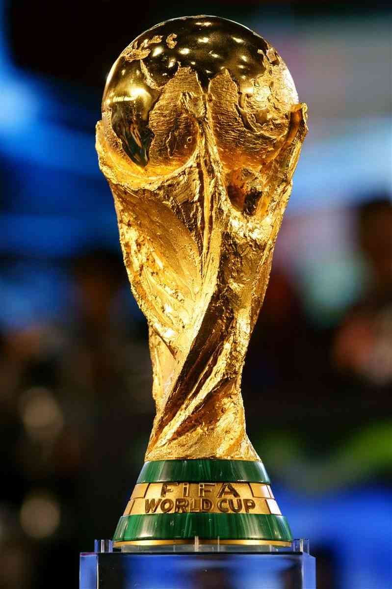 【日韓共催】2002年 FIFAワールドカップを台無しにした出来事まとめ【誤審・反則】 - NAVER まとめ
