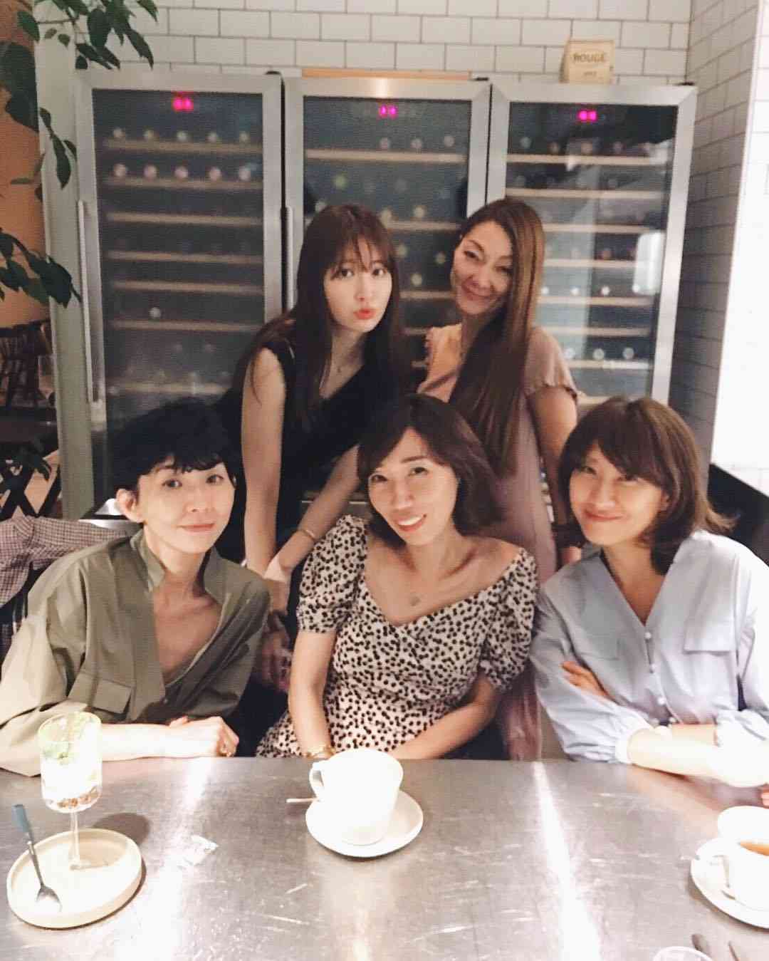 Haruna KojimaさんはInstagramを利用しています:「今日は大好きなファッションの先輩のお姉さま方とdinner
